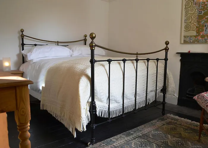 Nyaraló Church Walk